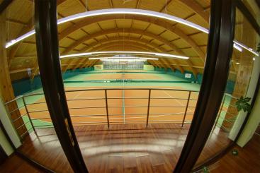 Tennishalle direkt im Hotel